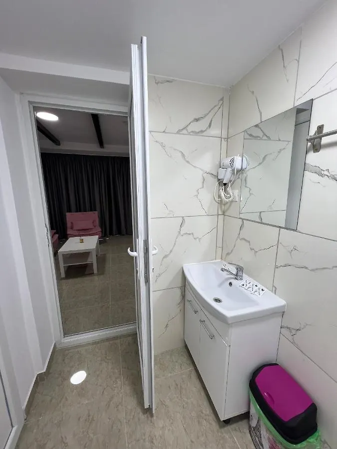 Hostel Casa Popa Nan Bucureşti 0*,  România